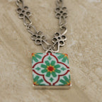 15mm RED/GREEN TILE Charm 2 - 10 pcs