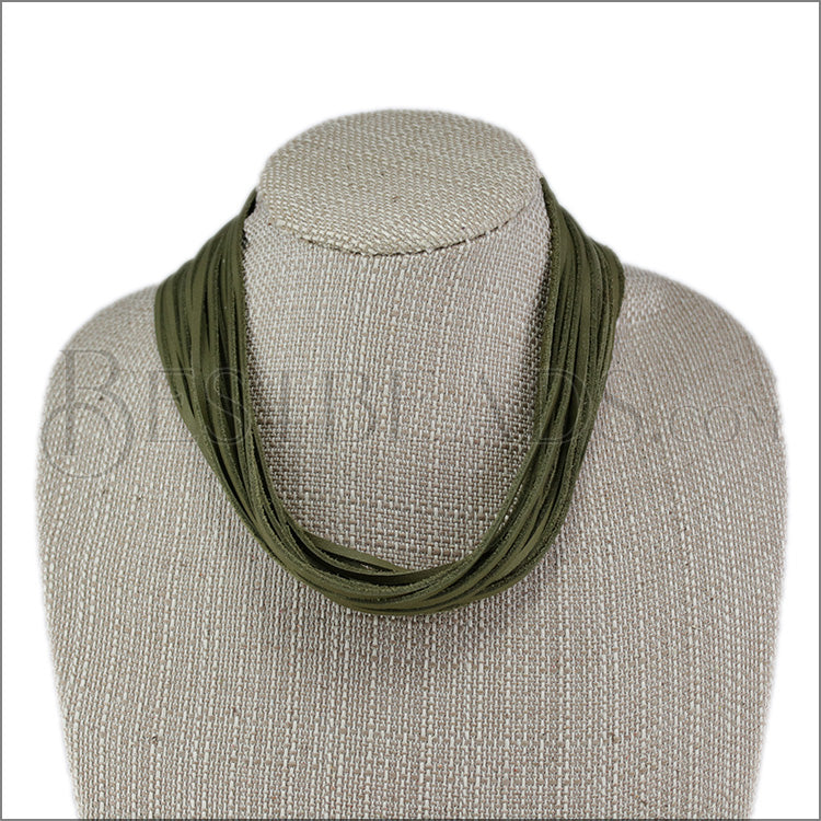 21.5" SHREDDED necklace CAPER - strand