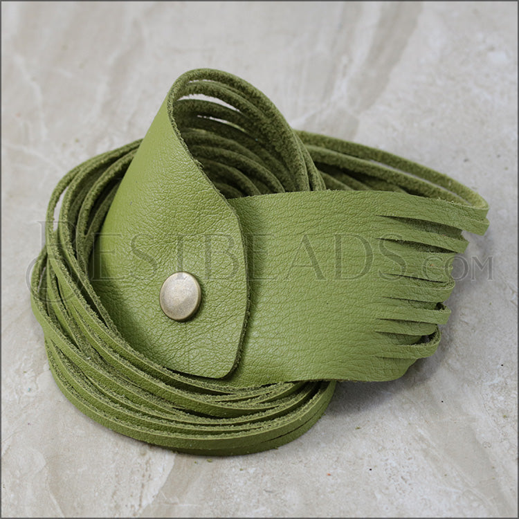 21.5" SHREDDED necklace AVOCADO