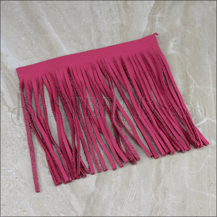 Medium Tassel FUCHSIA