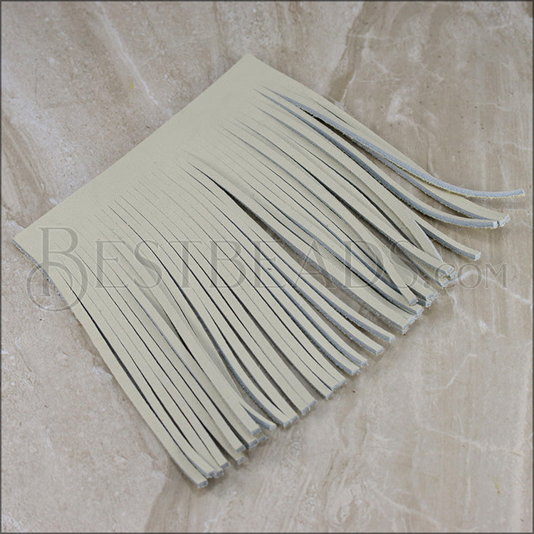 Medium Tassel CREAM