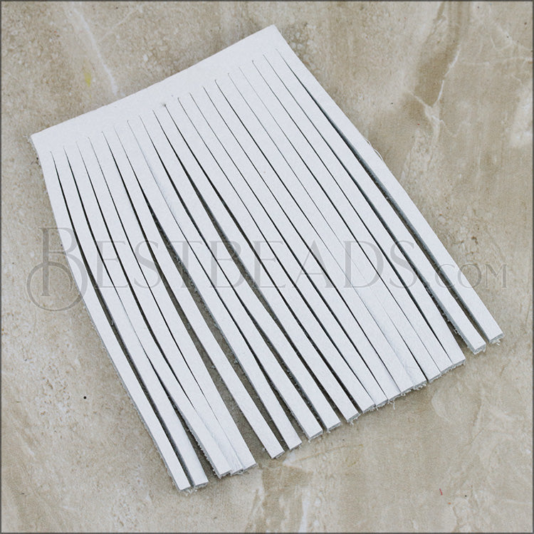 Small Tassel WHITE