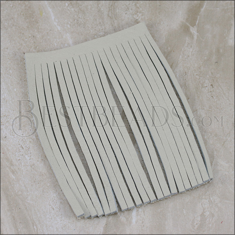 Small Tassel CREAM