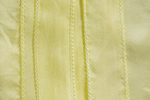 SILKY Ribbon - Bundle of 10 Strands Color: 71-PALE YELLOW