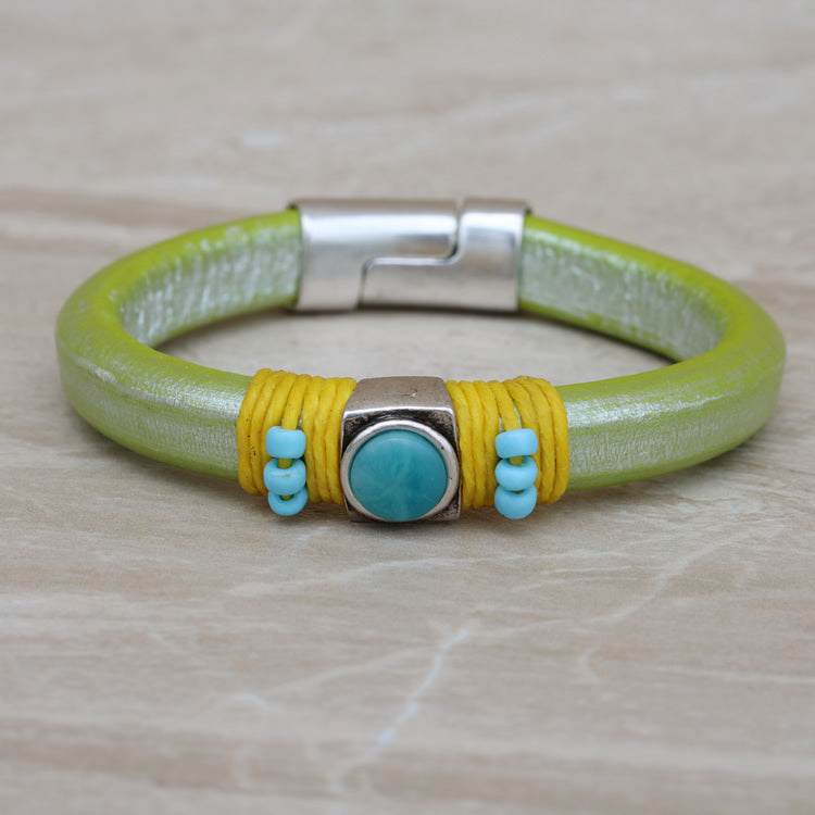 Regaliz® Leather Oval METALLIC PISTACHIO - meter