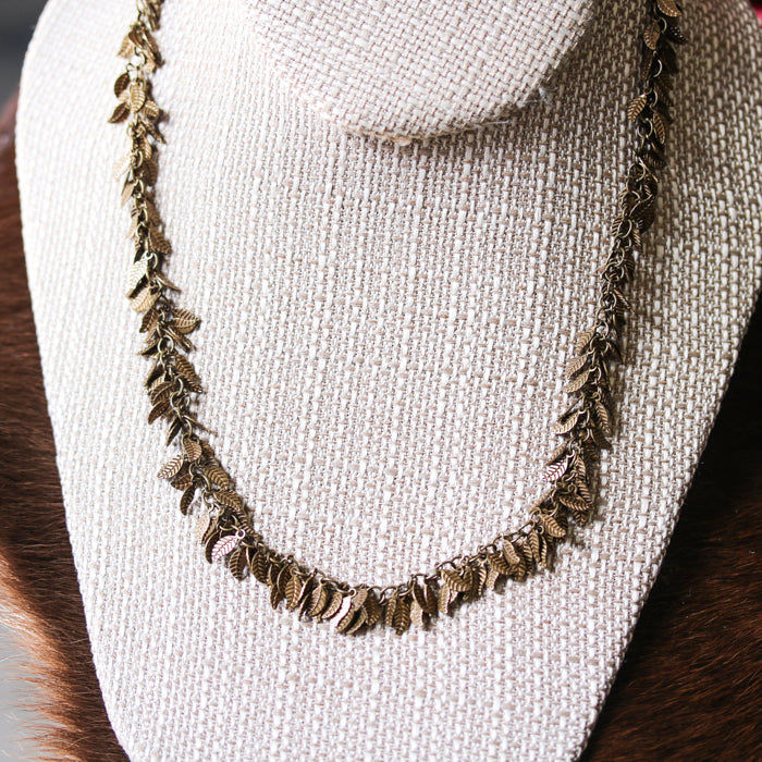leaf dangles chain SILVER PLATED
