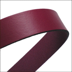 30mm STRIP flat leather PLUM - approx. 3 feet
