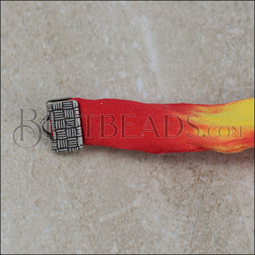 Shown with 13mm flat ribbon crimp